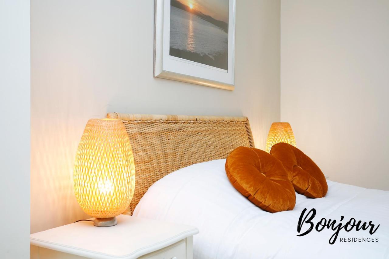 Appartement Spacious 2br-2ba, Charlotte Square - Free Parking By Bonjour Residences *
